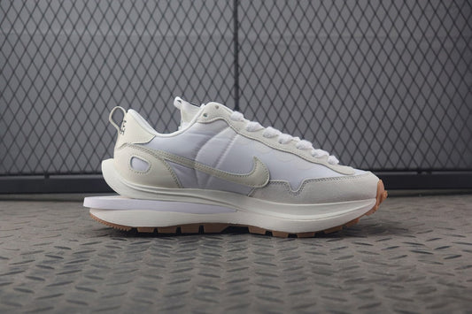 나이키 사카이 베이퍼와플 DD1875-100