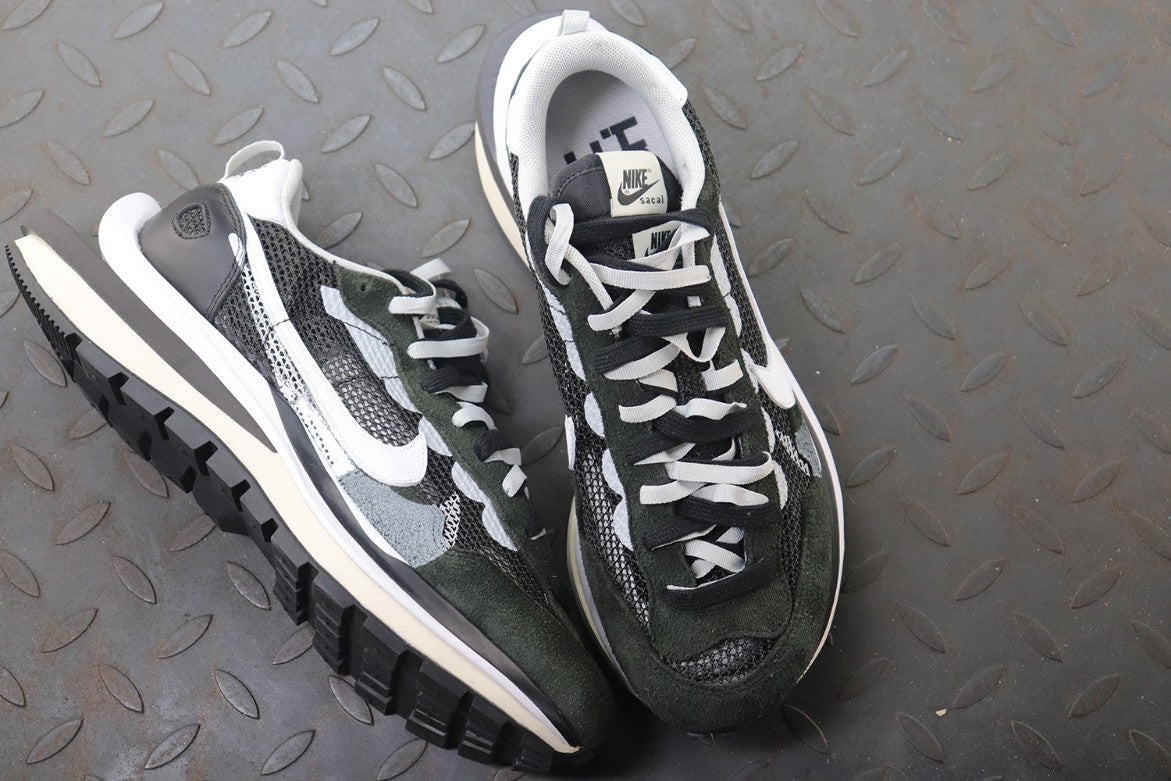 나이키 사카이 베이퍼와플 CV1363-001