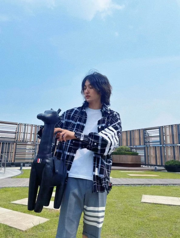 톰브라운 사선 정장 반바지