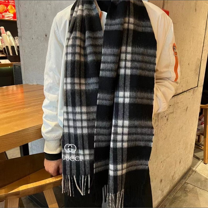 구찌 투톤 체크 자수 로고 머플러