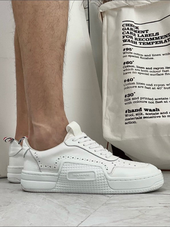 톰브라운 삼선탭 운동화