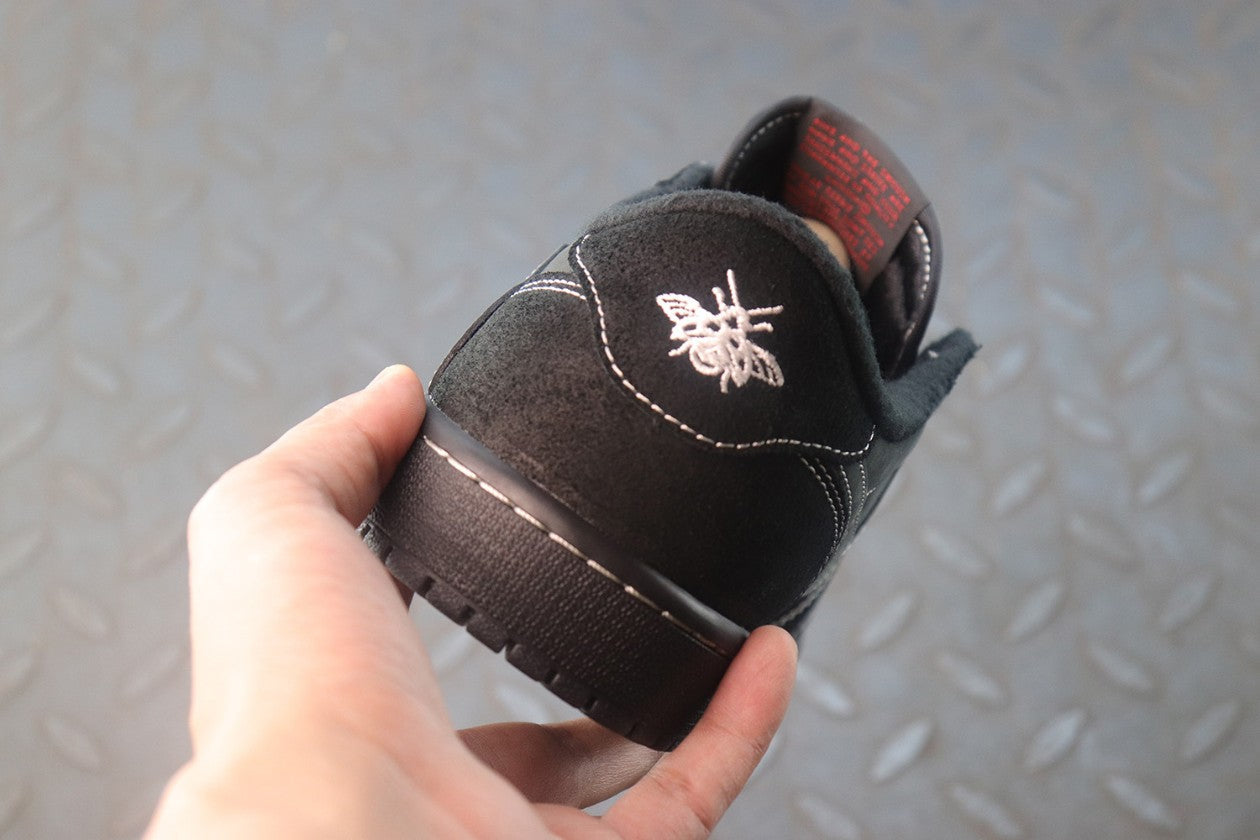 나이키 에어조던1 트래비스 스캇 레트로 로우 블랙 팬텀 DM7866-001