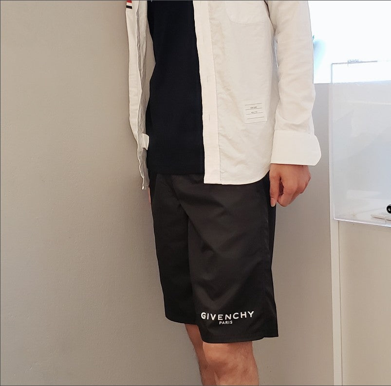 지방시 반바지