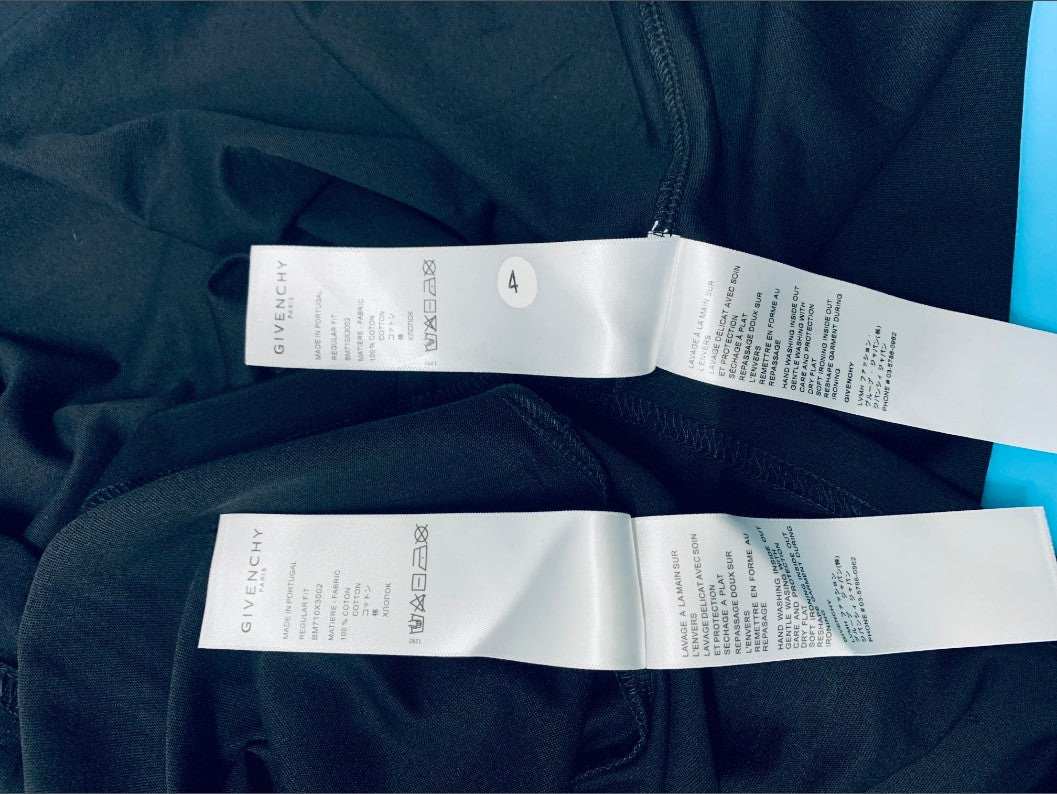 지방시 입체 로고 프린트 반팔티