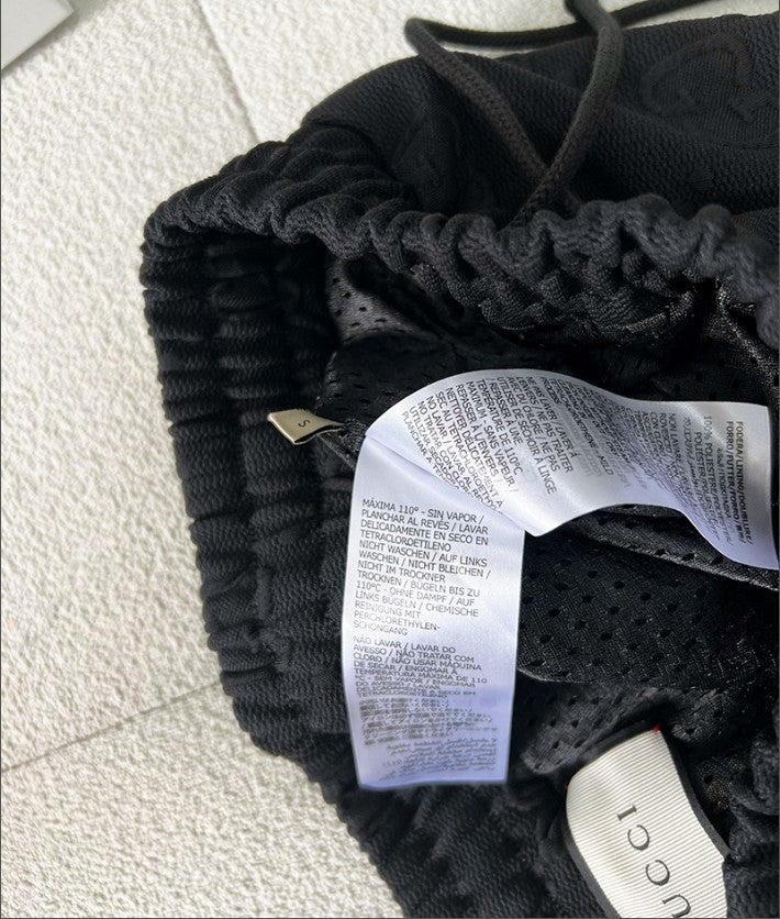 구찌 옆 삼선 자카르 반바지