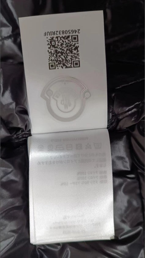 몽클레어 아코루스 패딩 점퍼
