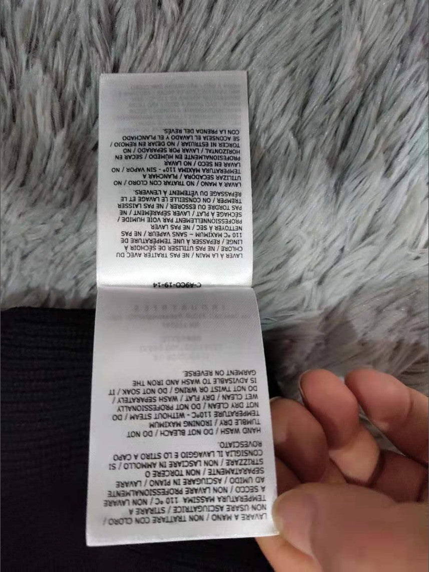 몽클레어 퓨어 울 숏 모자