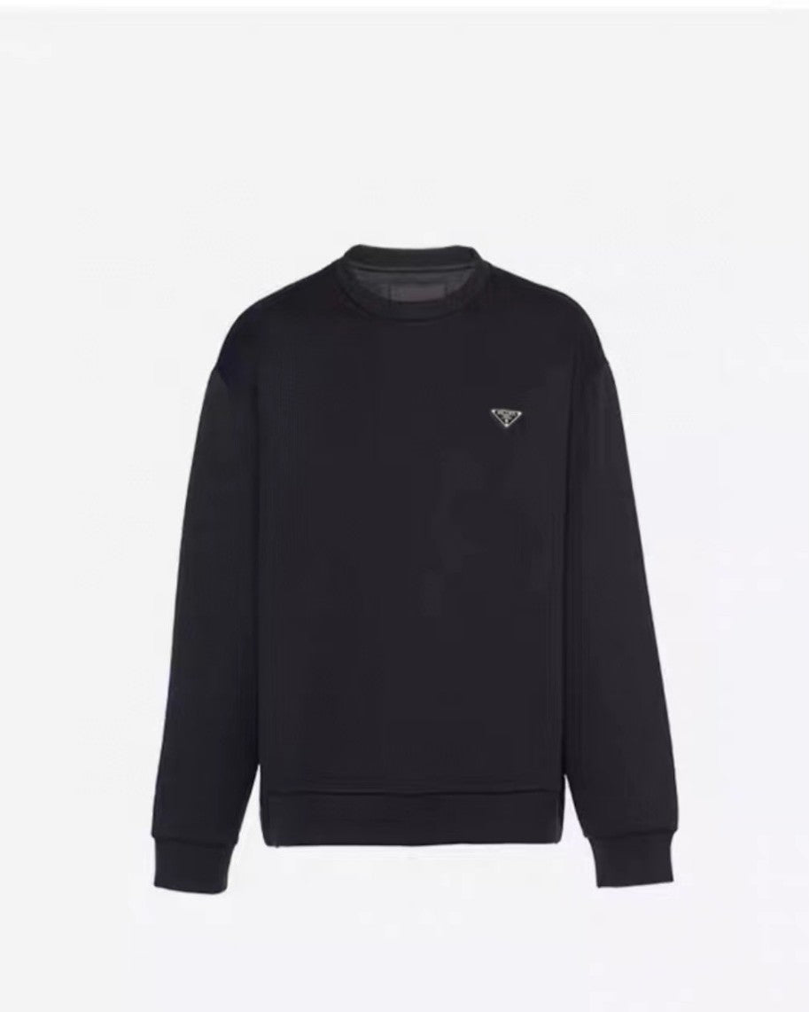 프라다 삼각 로고 테크니컬 맨투맨