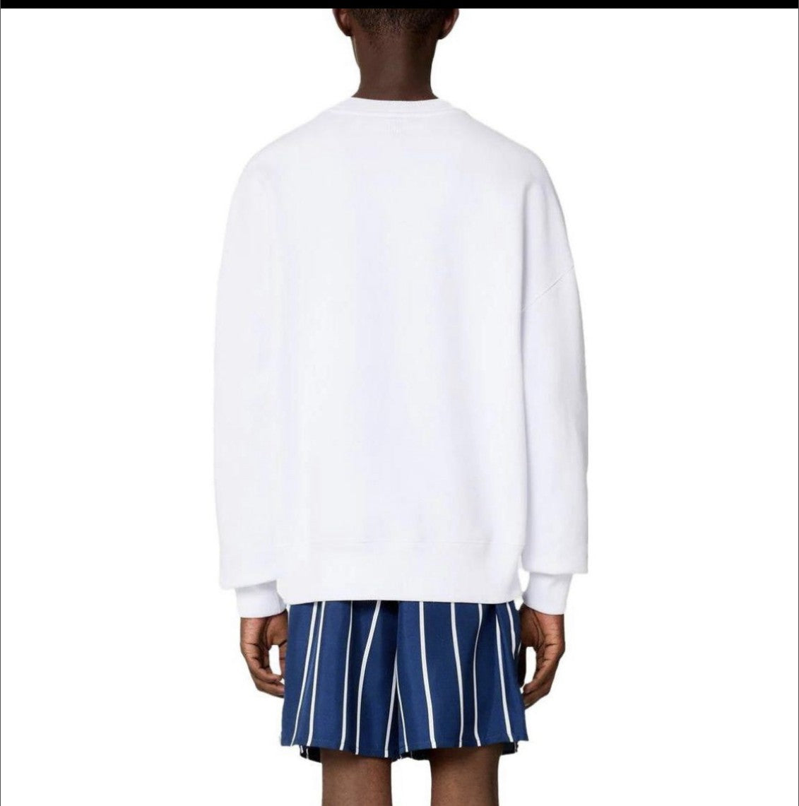 아미 자수 레터링 로고 맨투맨