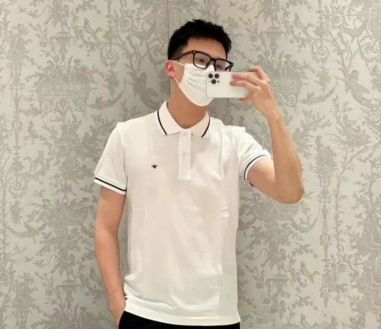 디올 꿀벌 자수 카라 반팔티