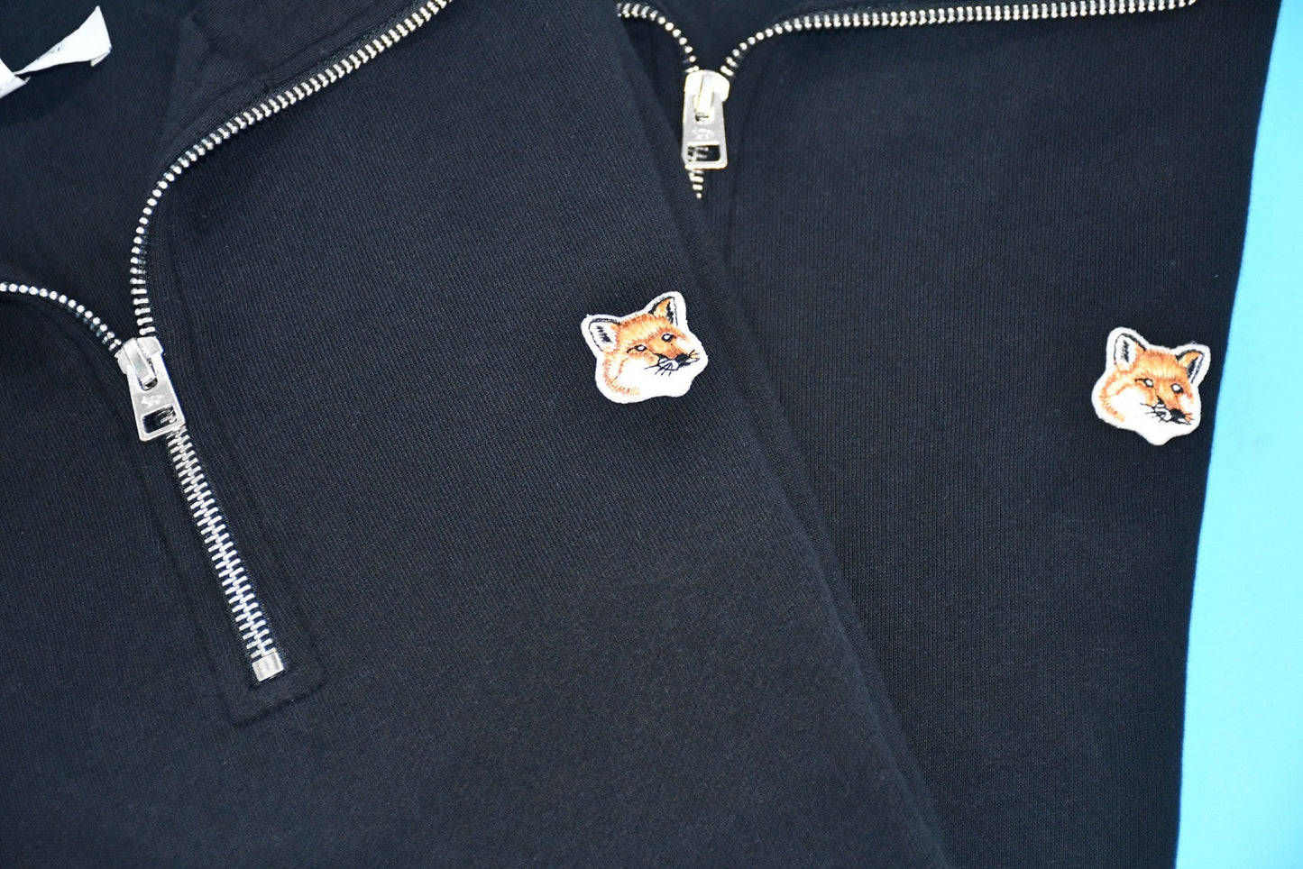 메종키츠네 싱글 헤드 반집업 맨투맨