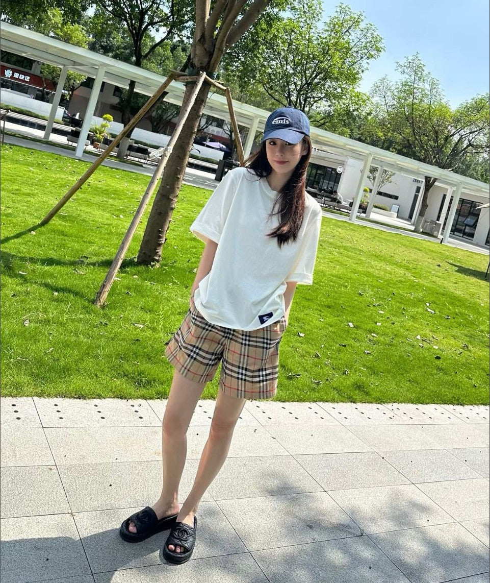 버버리 사각 로고 반팔티