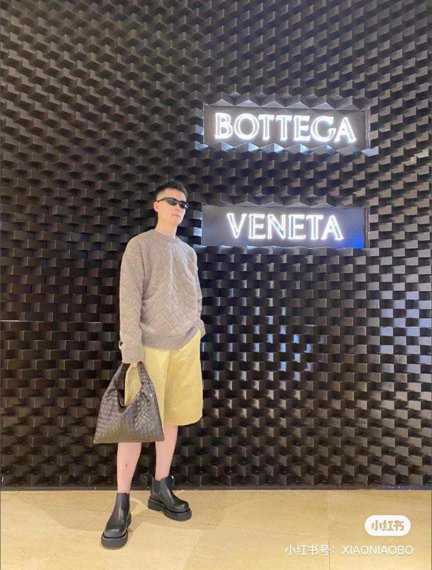 보테가베네타 입체짜임 체크 니트