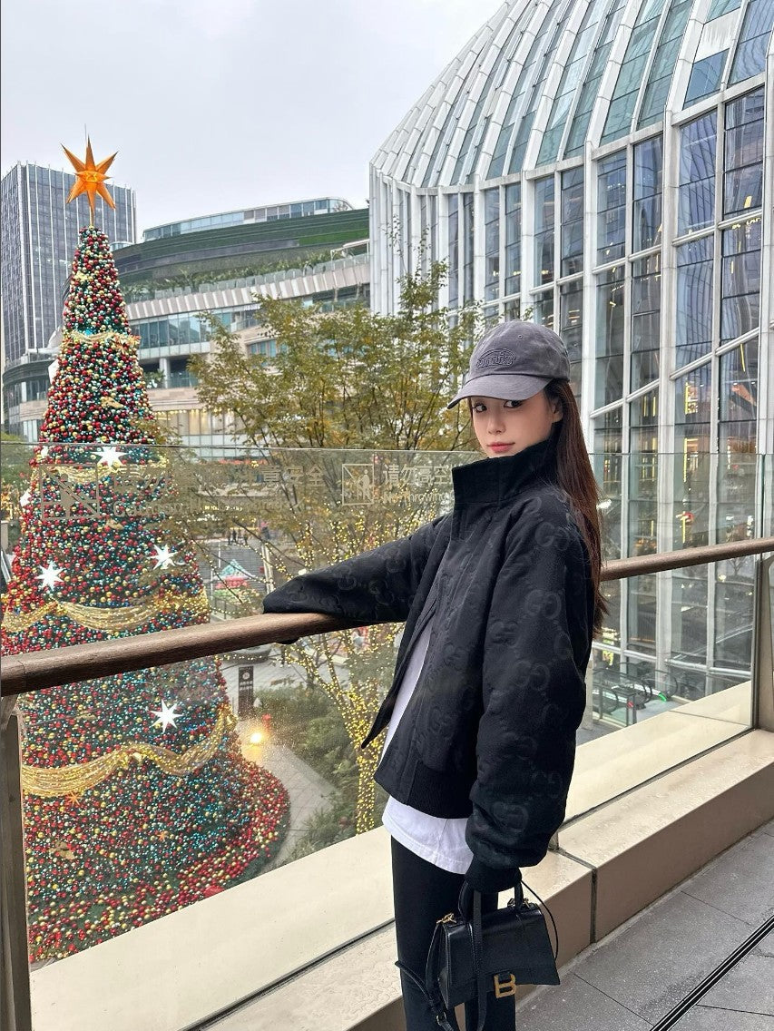 구찌 GG 자카드 하이넥 점퍼