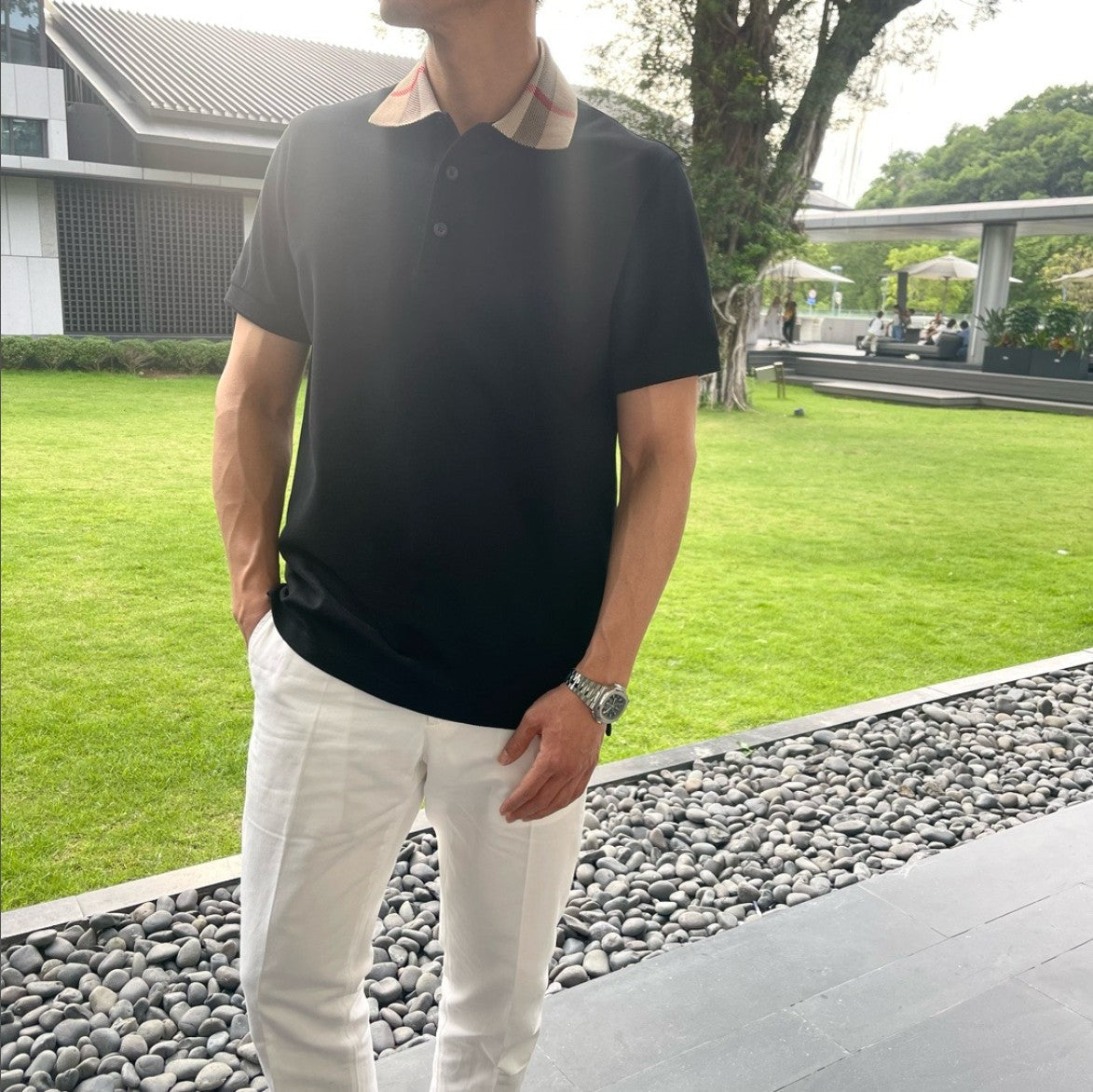 버버리 체크 카라 반팔티