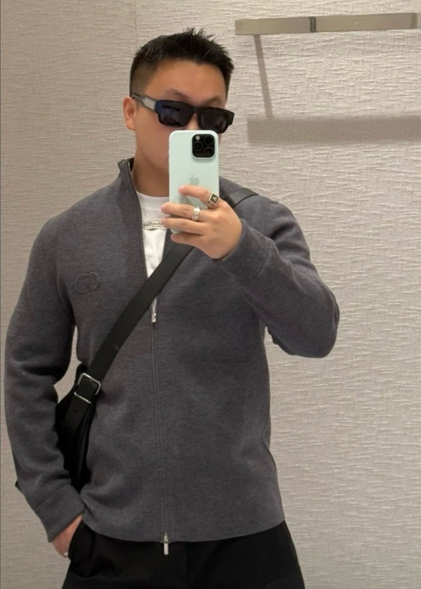 디올 입체 로고 투웨이 니트 집업