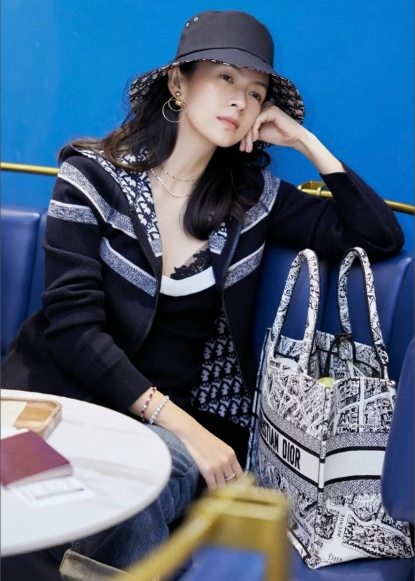 디올 여성 오블리크 리버시블 후드 집업