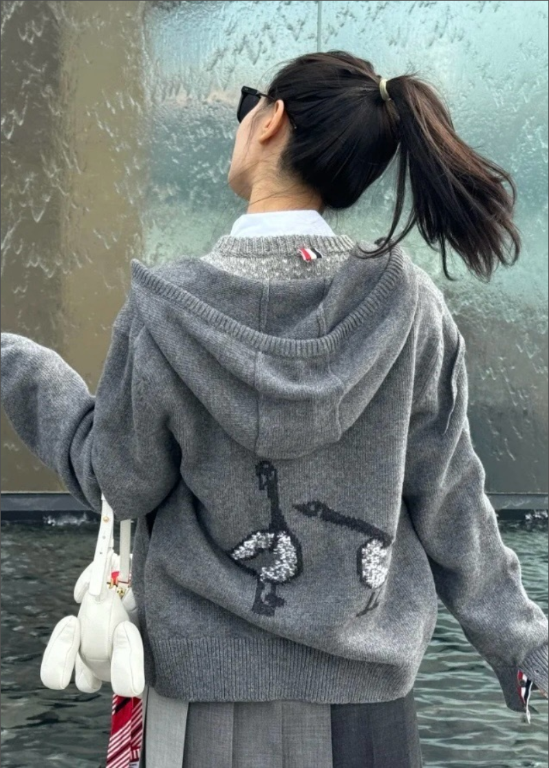 톰브라운 버진 울 니트 후드 집업