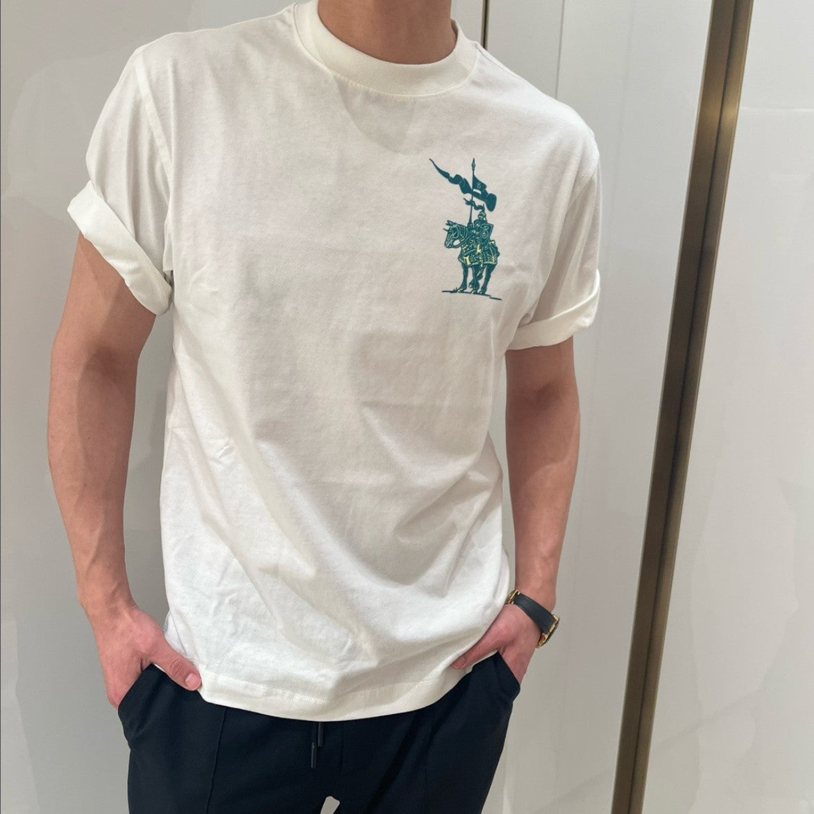 버버리 그린 자수 로고 반팔티