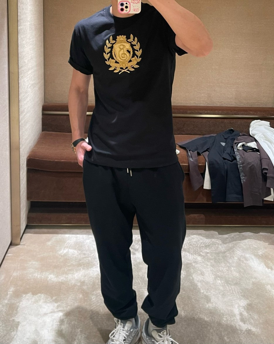 버버리 골드 자수 로고 반팔티