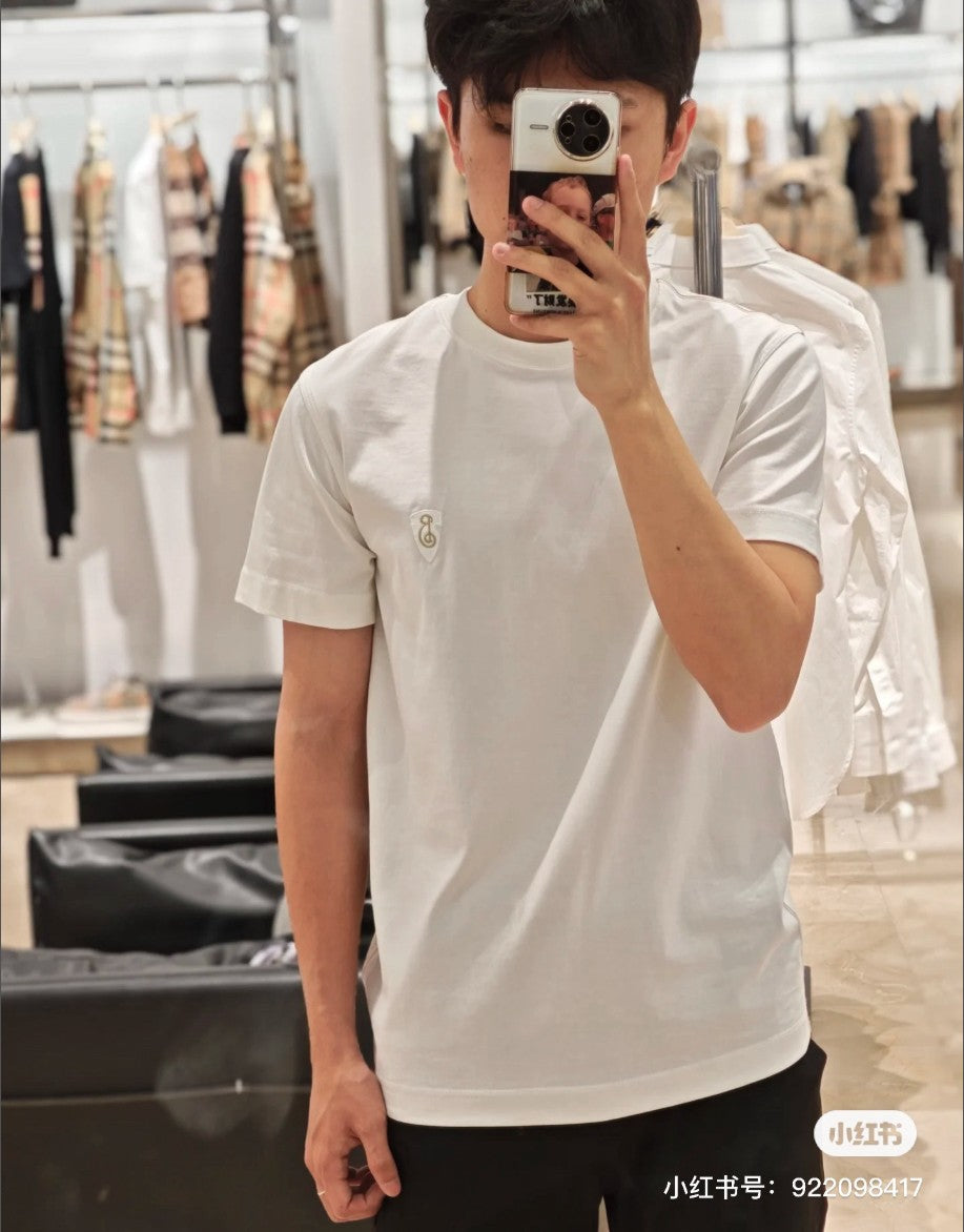 버버리 자수 로고 사이드 스티치 반팔티