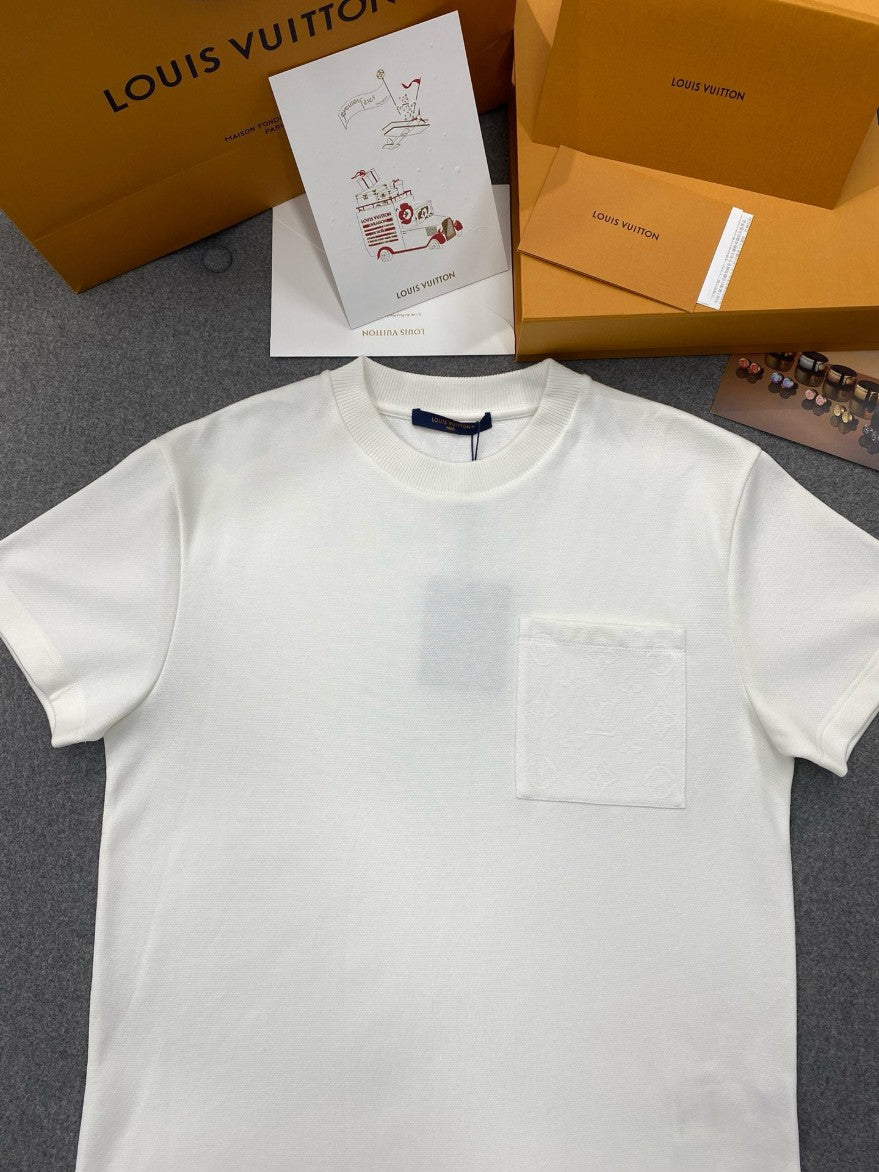 루이비통 포켓 LV 로고 반팔티