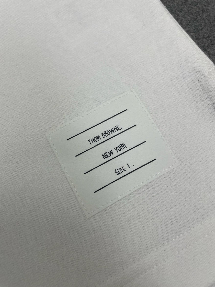 톰브라운 소매 삼선 절개 반팔티