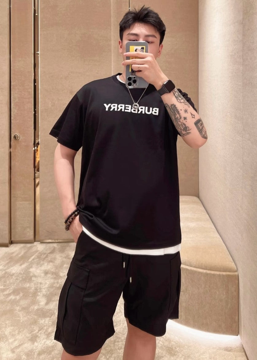 버버리 가슴 레터링 로고 반팔티