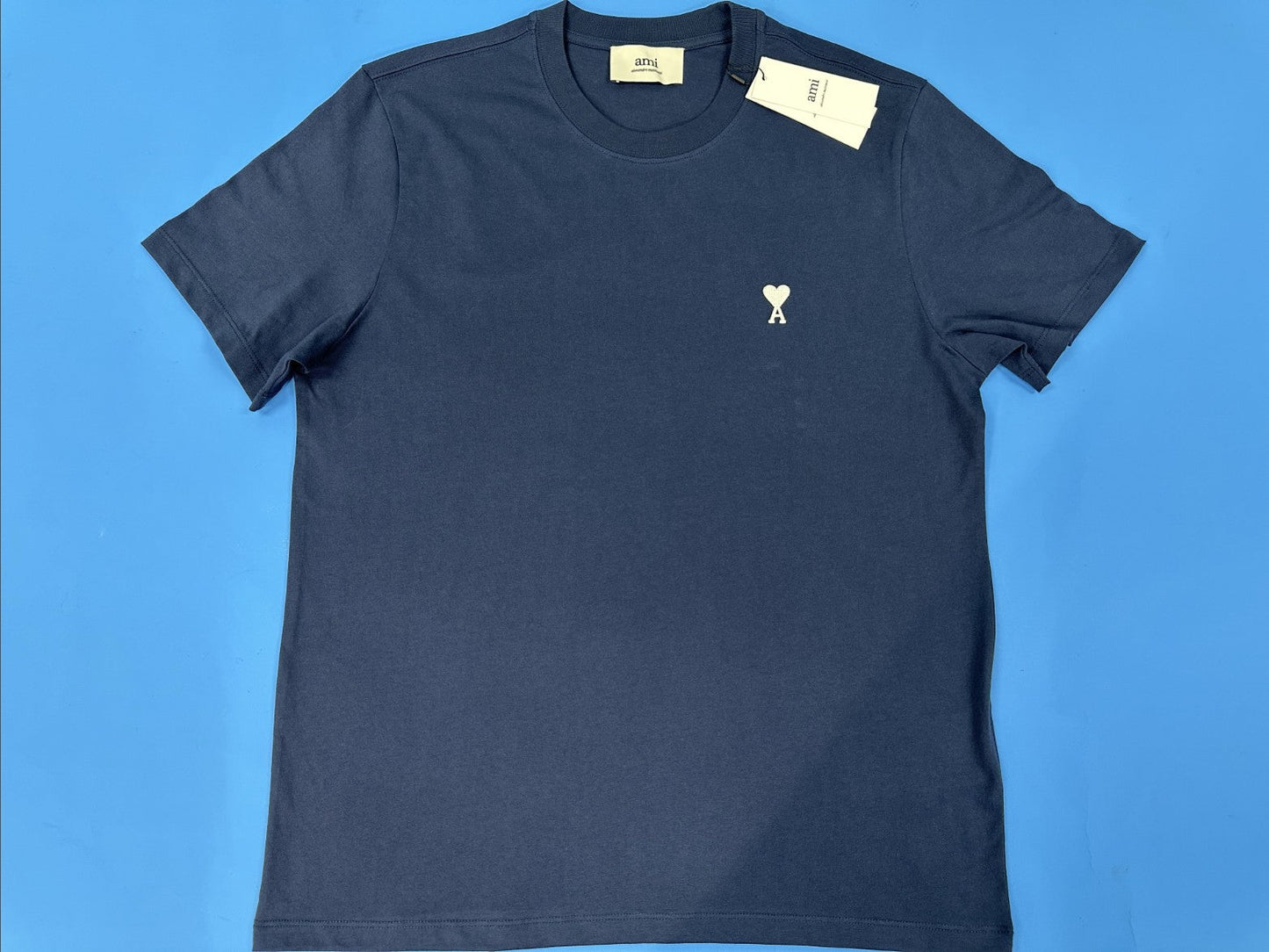 아미 화이트 로고 반팔티