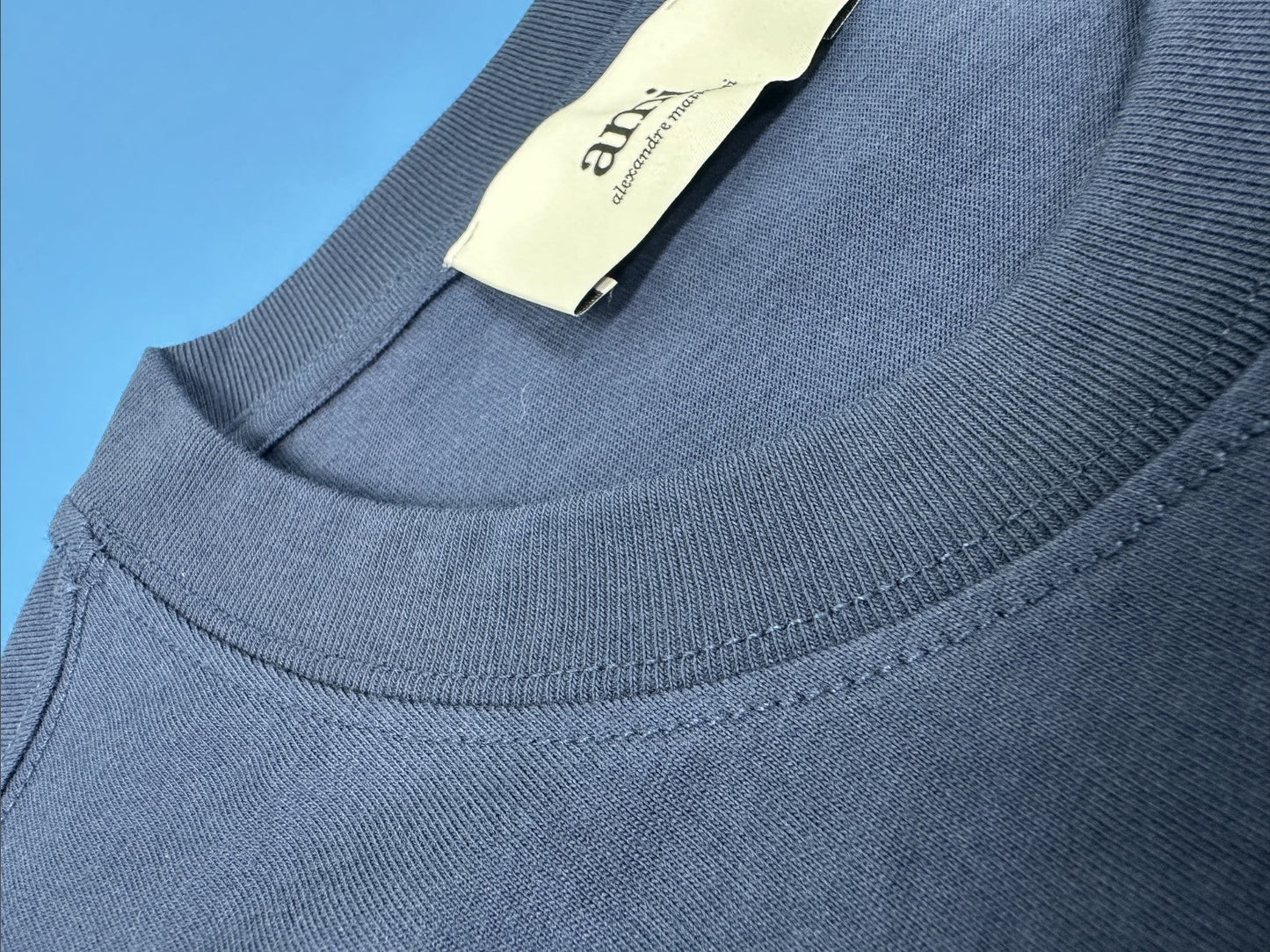 아미 화이트 로고 반팔티