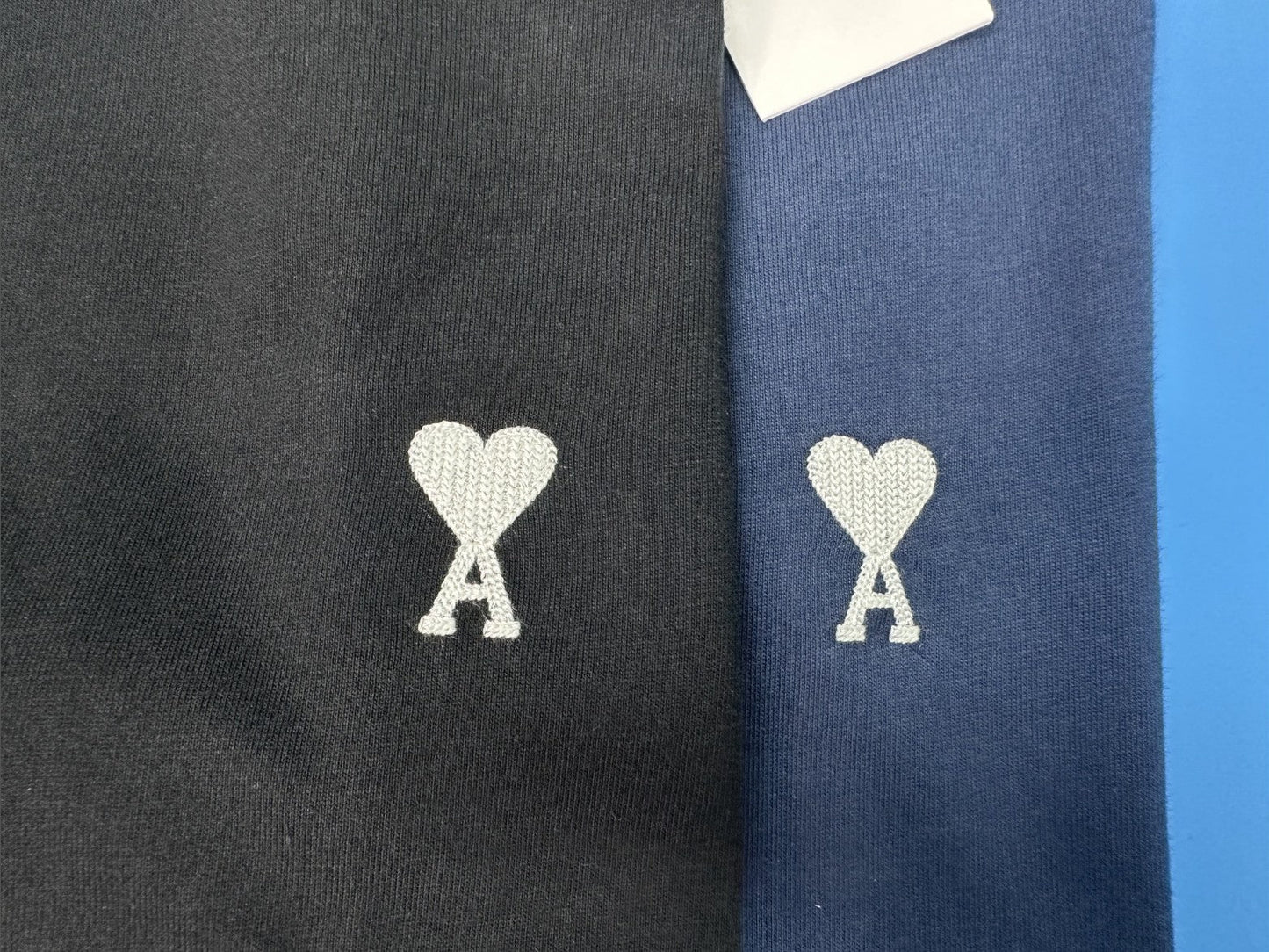 아미 화이트 로고 반팔티