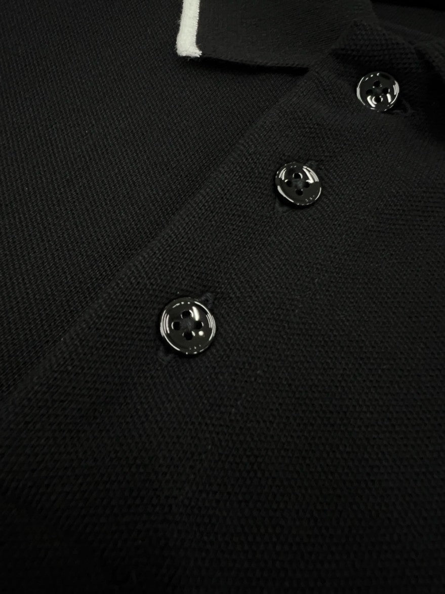 셀린느 자수 로고 카라 반팔티