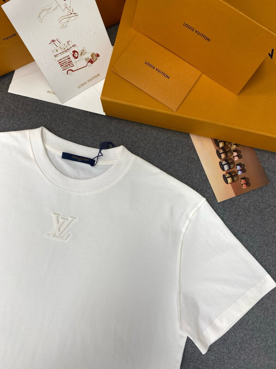 루이비통 LV 입체 로고 반팔티