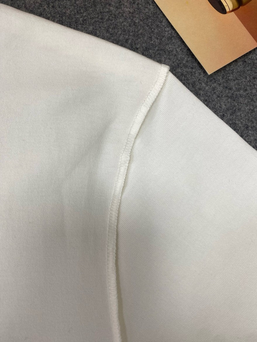 루이비통 LV 입체 로고 반팔티