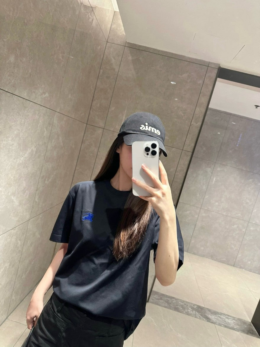 버버리 블루 자수 로고 반팔티