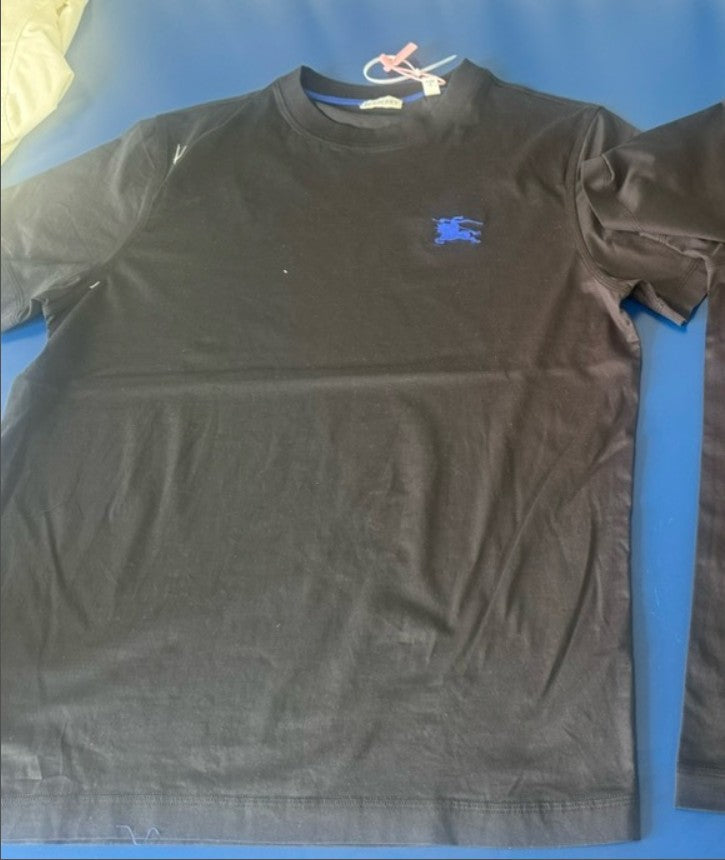 버버리 블루 자수 로고 반팔티