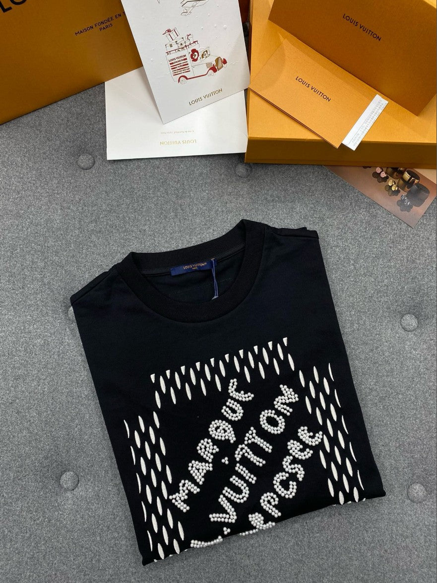 루이비통 pearl 로고 반팔티