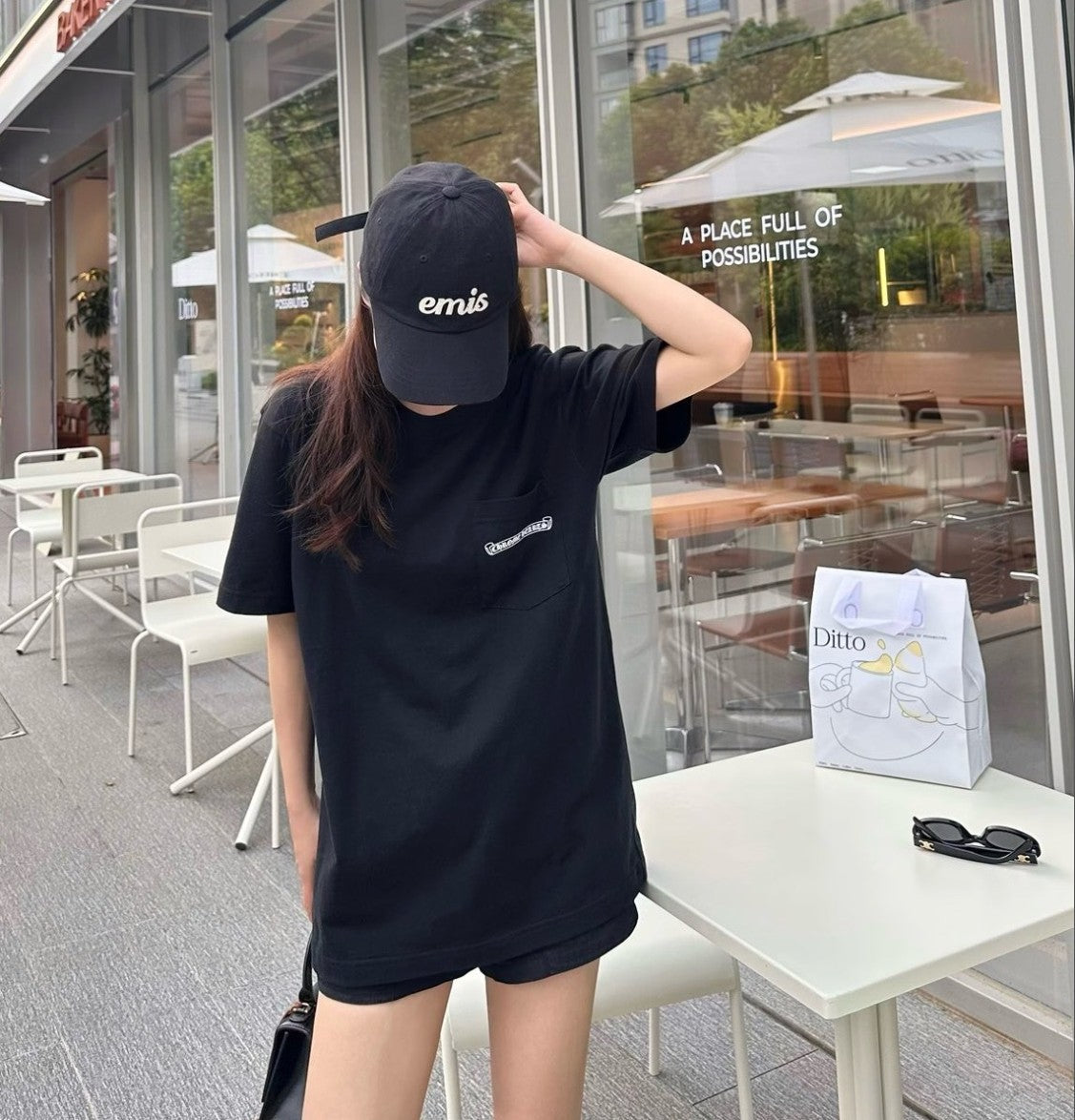 크롬하츠 포켓 로고 반팔티