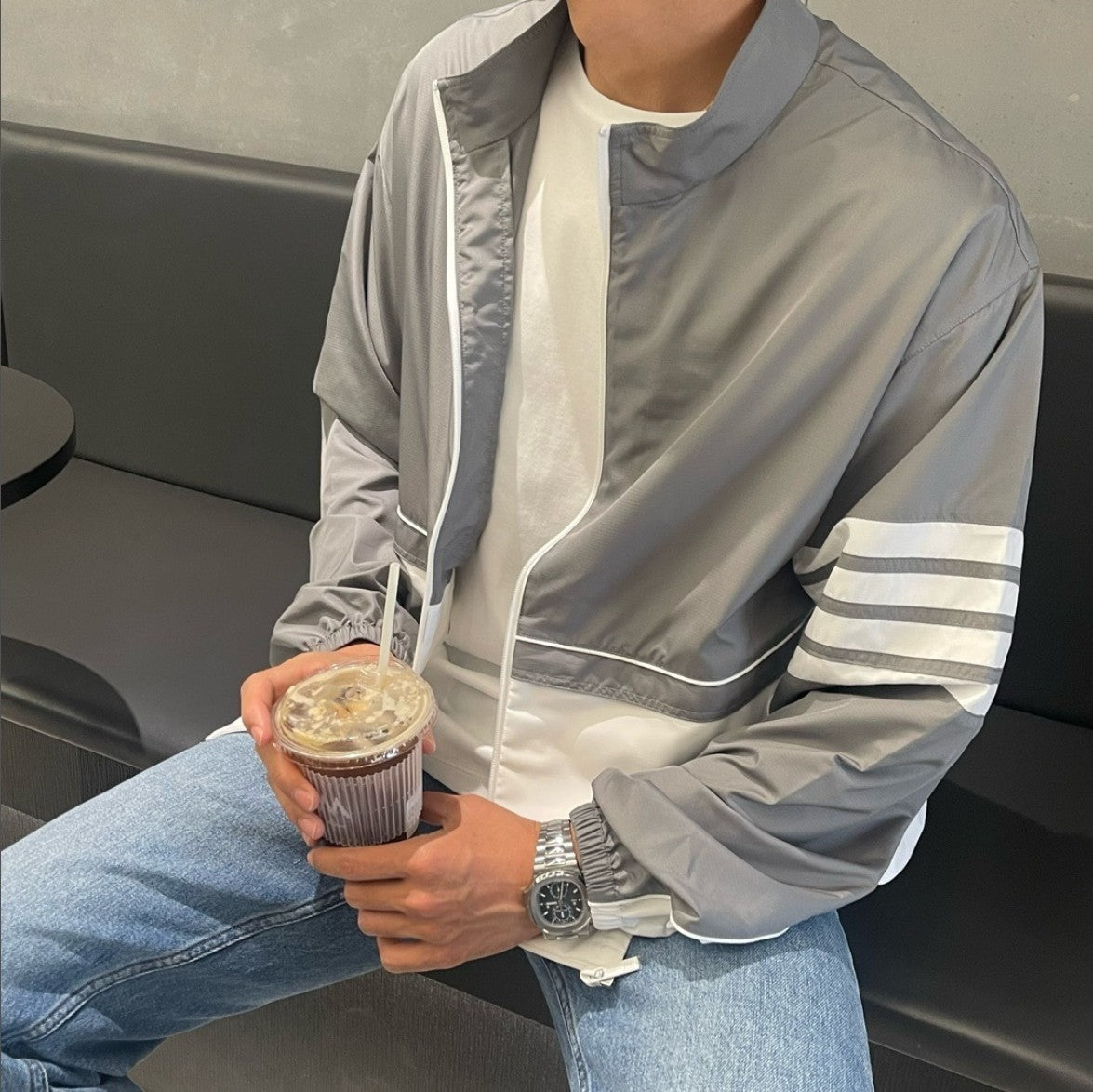 톰브라운 배색 투톤 바람막이 집업