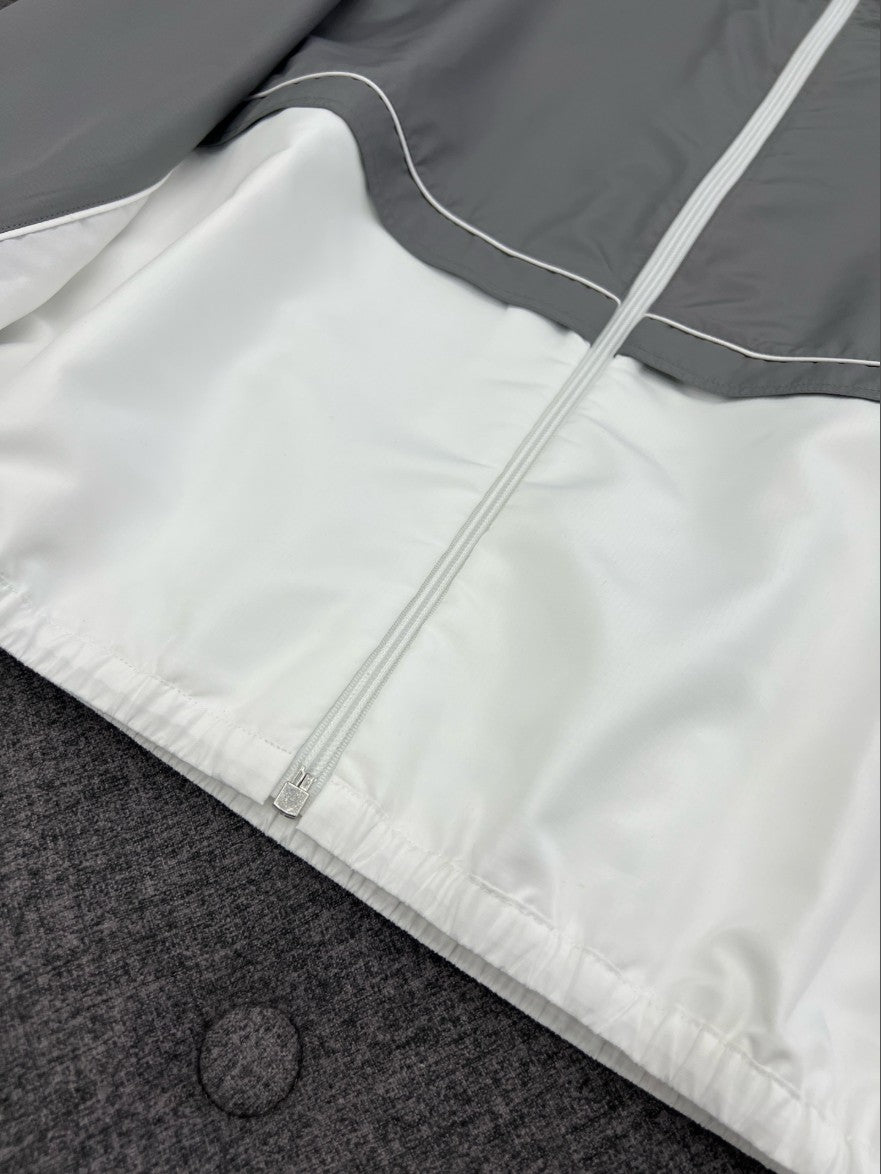 톰브라운 배색 투톤 바람막이 집업