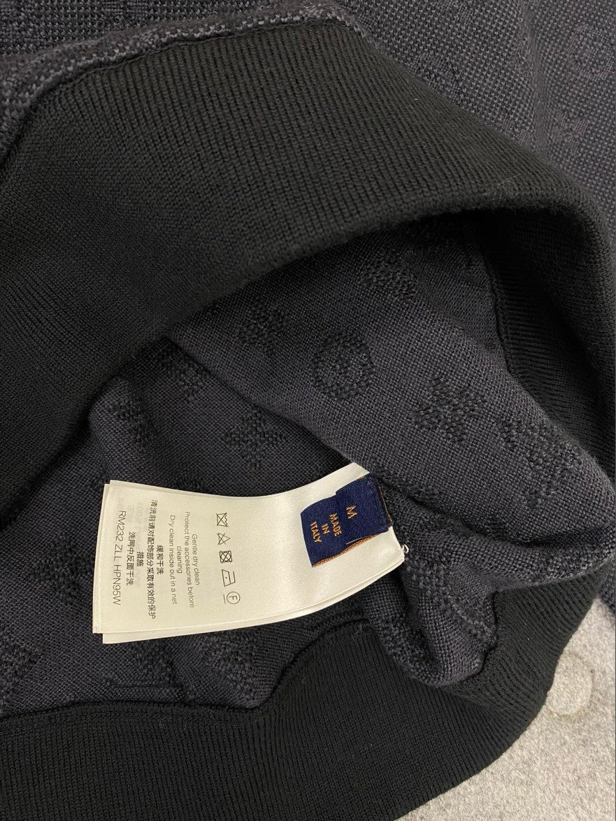 루이비통 LV 소매 로고 후드티