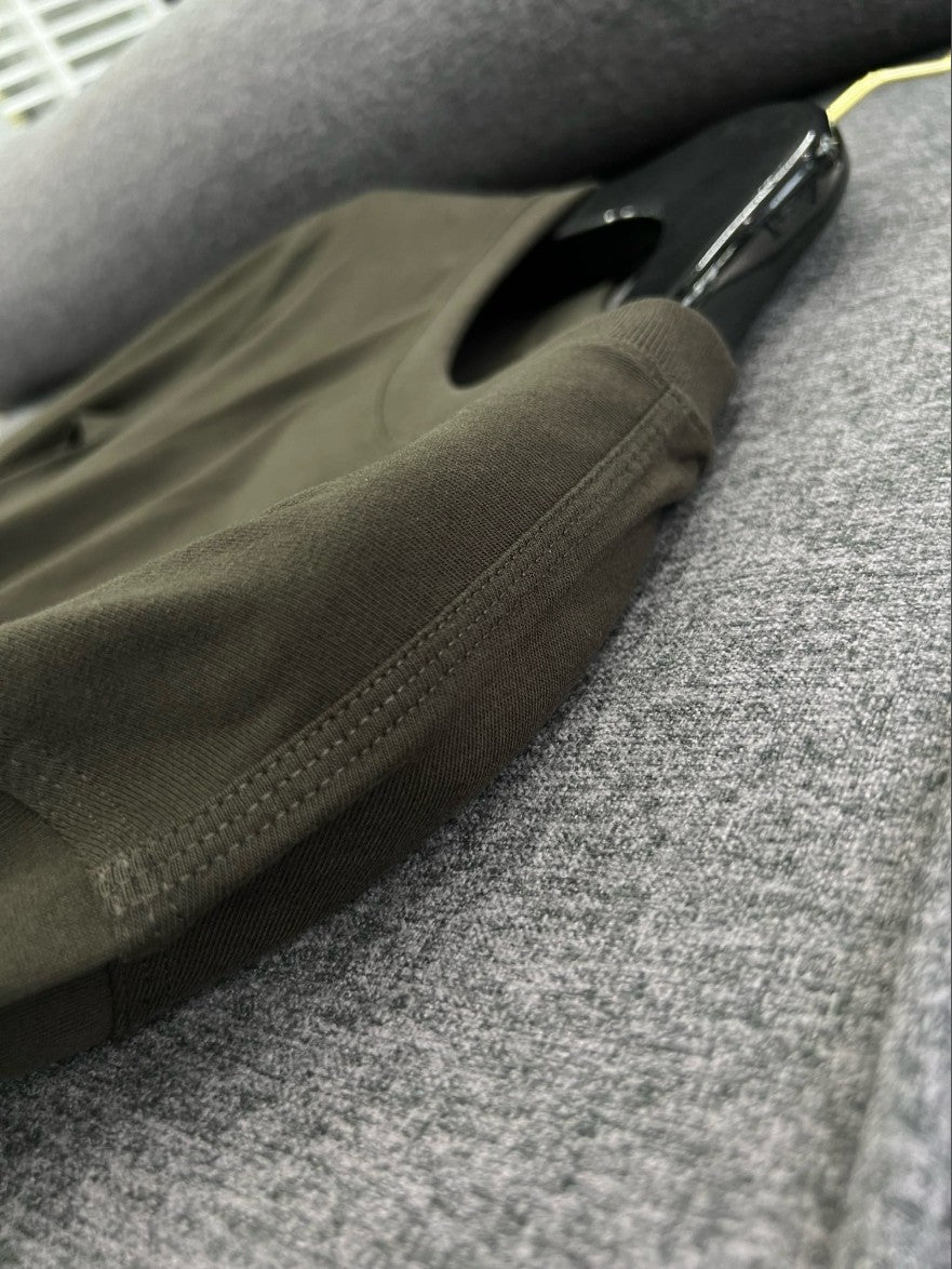 버버리 소매 프린트 로고 긴팔티