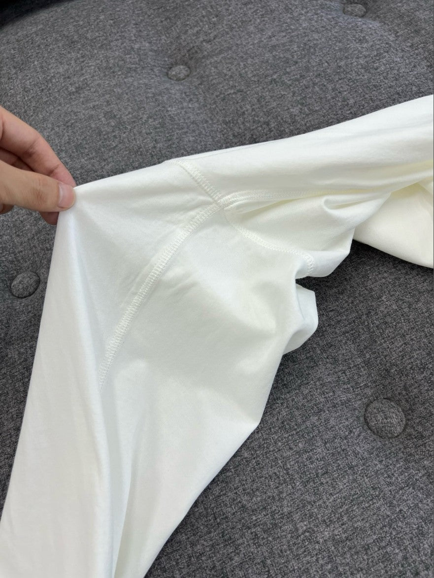 보테가베네타 다이아 로고 긴팔티