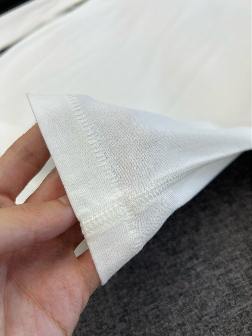 보테가베네타 다이아 로고 긴팔티