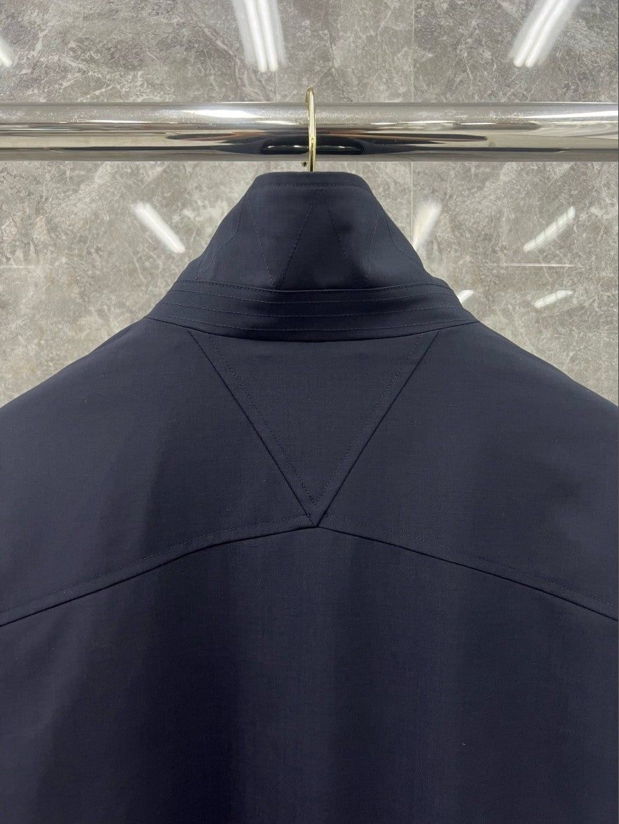 보테가베네타 캐쥬얼 하이넥 집업 자켓