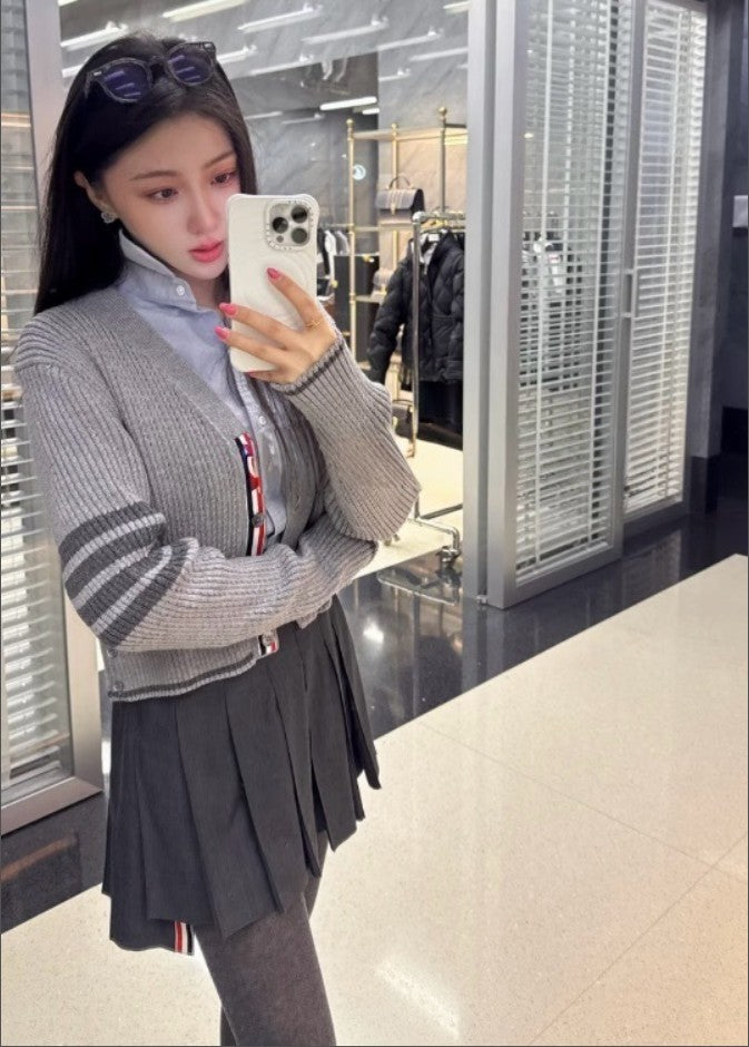 톰브라운 사선 완장 여성 케이블 가디건