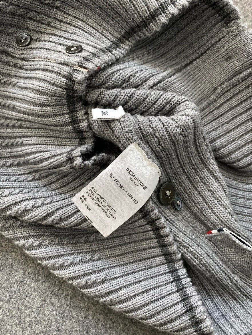 톰브라운 사선 완장 여성 케이블 가디건