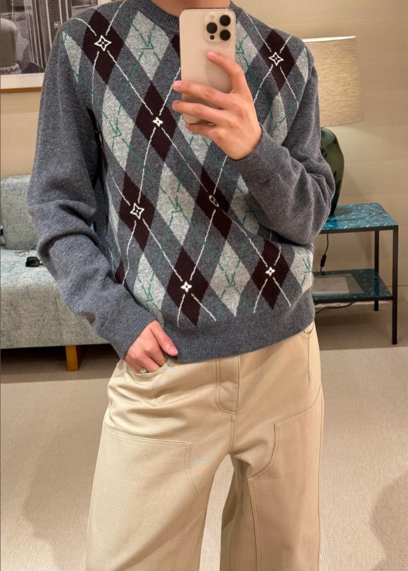 루이비통 LV 로고 아가일 크루넥 니트
