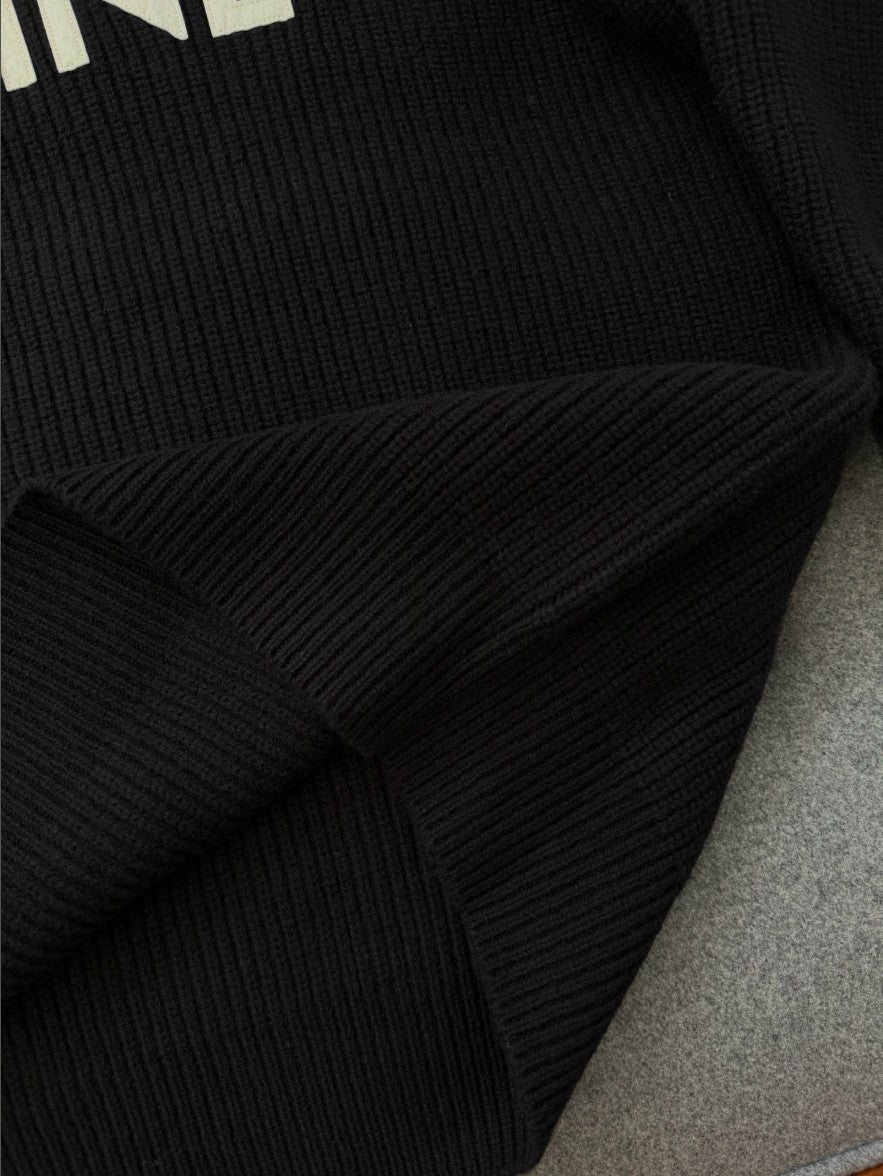 셀린느 레터링 로고 오버핏 풀오버 니트