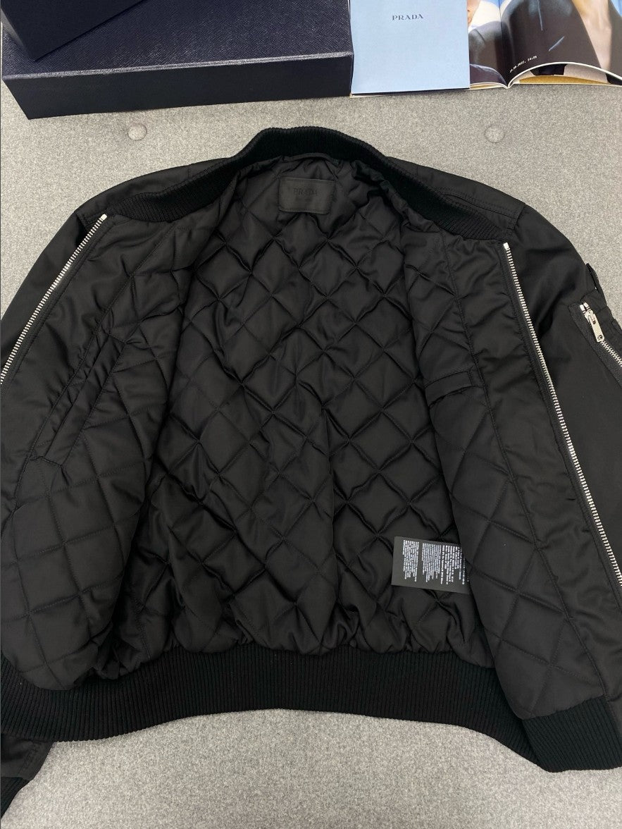 프라다 나일론 항공 패딩 점퍼